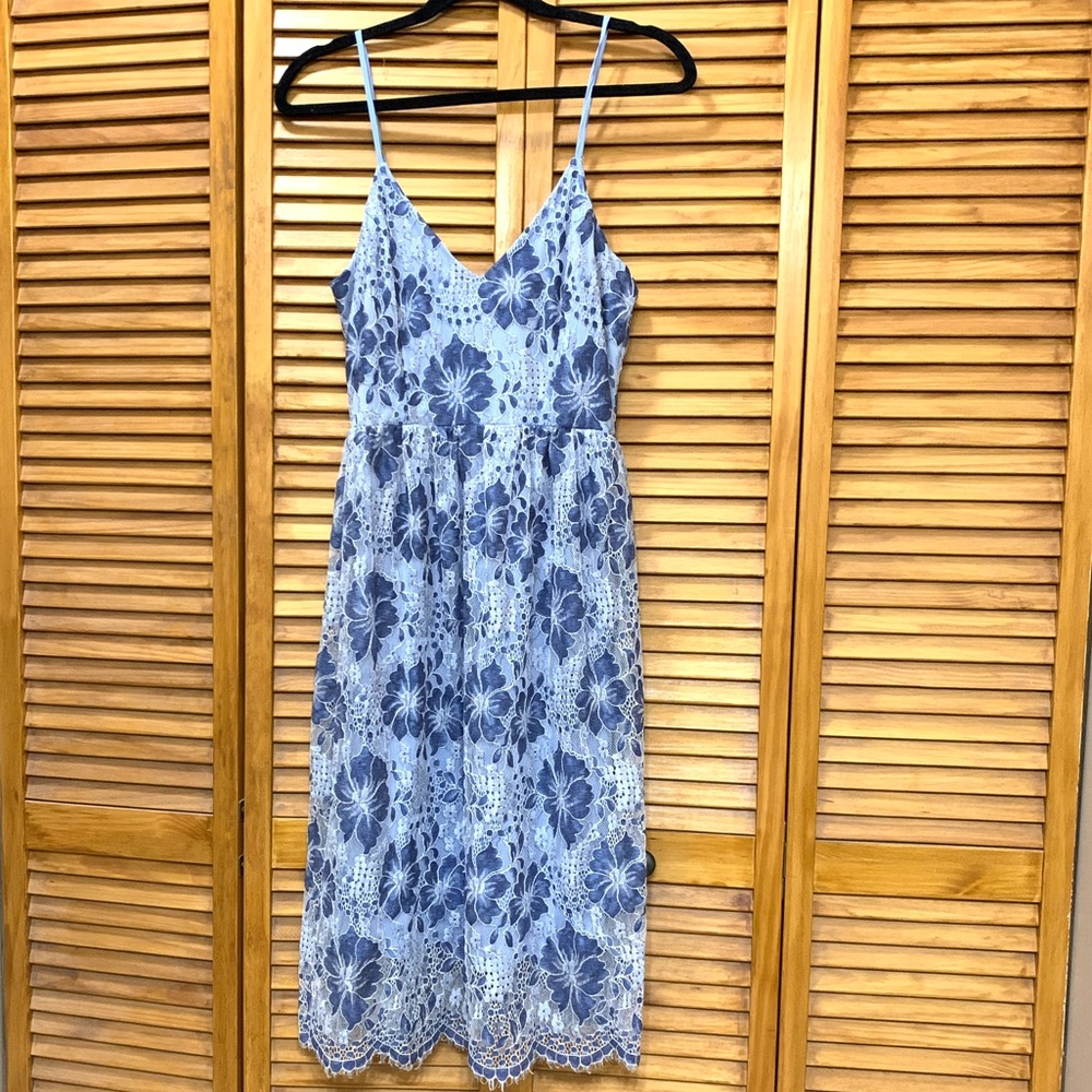 Gianni bini blue lace dress